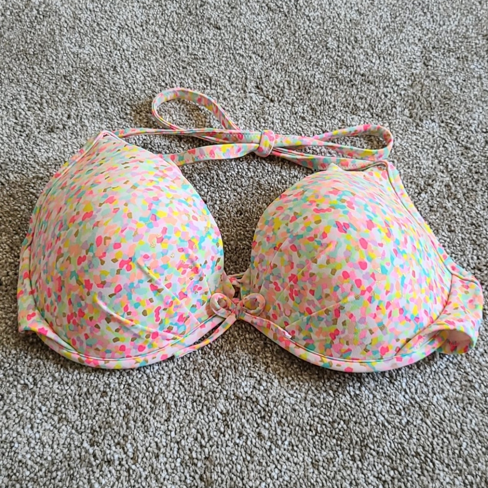 Victoria Secret 34DD swimsuit top
